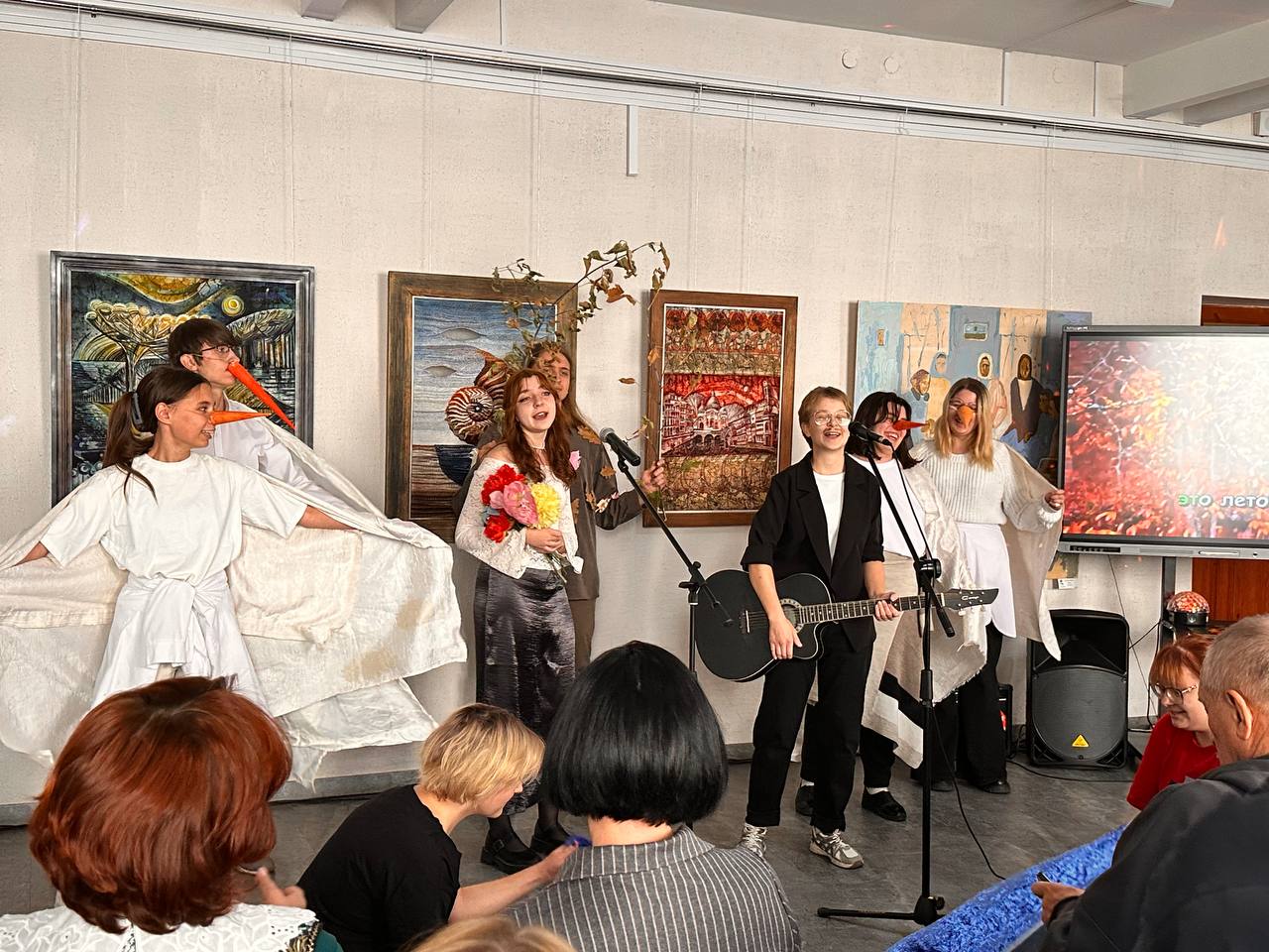 photo 5402284391637582701 y