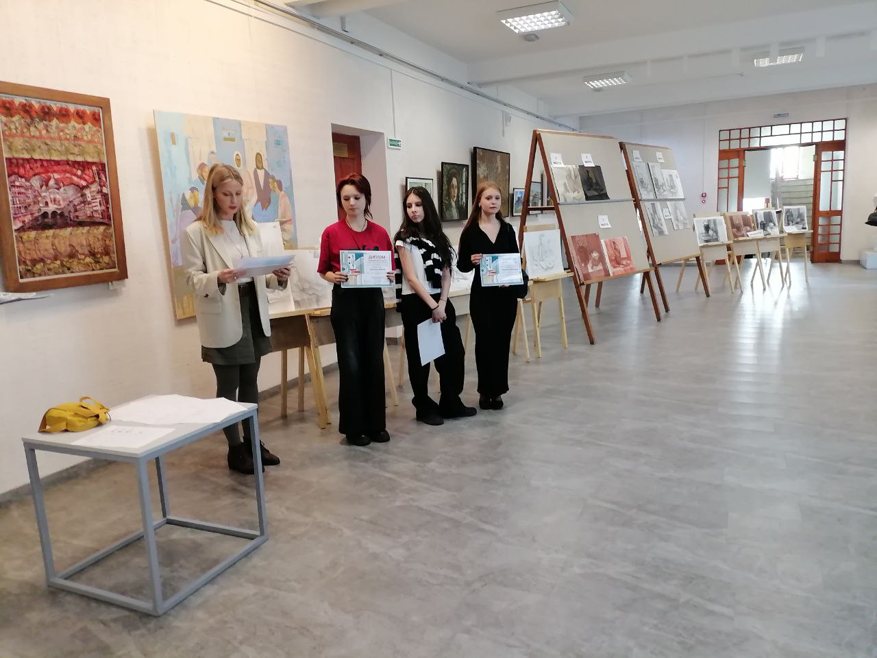 photo 5190516940299435015 y