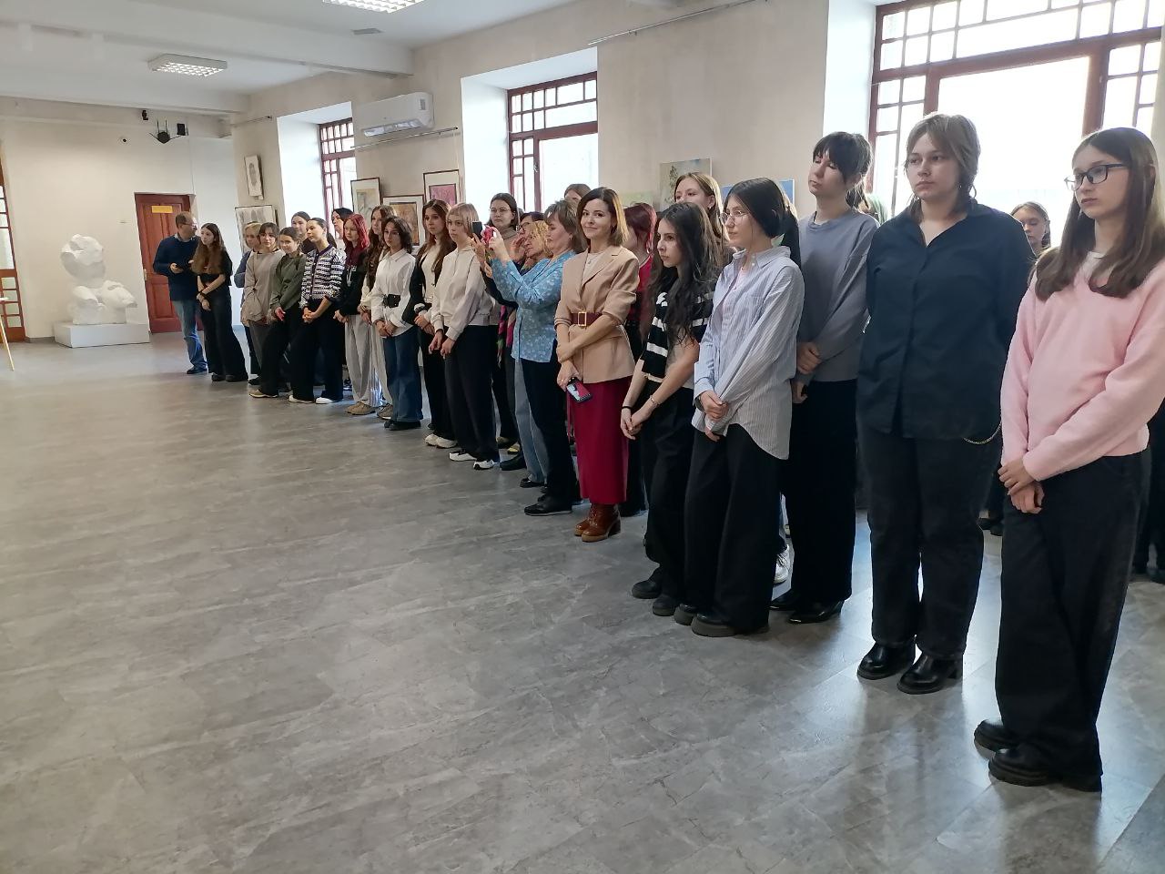 photo 5190516940299435016 y